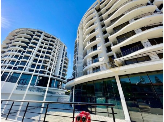 Girne Merkez; İçerisinde Ortak Havuz, Kapalı Havuz, Sauna, Spor Salonu, Restaurant'ı Bulunan, Full Eşyalı Residance