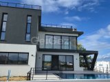 Girne Çatalköy; Denize Yürüme Mesafesinde, Ultra Lüx, 4 Yatak Odalı Villa
