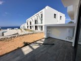 Girne Bahçeli; Ortak Havuzlu Sitede, Denize Yürüme Mesafesinde, Mayıs Teslim 1+1 Bahçeli Daire
