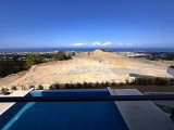 Girne Karmi; Eşsiz Manzaralı, Ultra Lüx, Asansörlü Villa