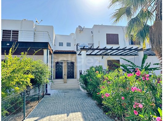 TATLISUDA DENİZ KENARINDA ”SUGAR CUBES” SİTESİNDE SATILIK 3+1 TOWNHOUSE
