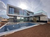 Çatalköyde denize sıfır satılık lüks 4+1 villa
