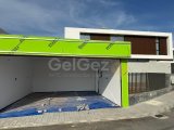 Çatalköyde denize sıfır satılık lüks 4+1 villa