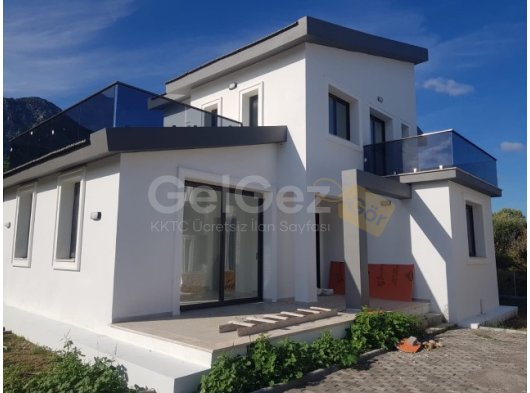 Laptada satılık sıfır 3+1 villa