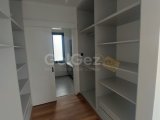 Girne Zeytinlikte deniz manzaralı satılık 4+1 villa