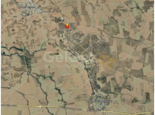 MAGUSA NERGIZLI DE SATILIK TARLA 10 dönüm 3 evlek yolu yok 64500 £ İMARA AÇIK DEĞİL