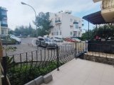 Alsancak havuzlu sitede zemin kat satılık 3+1 daire