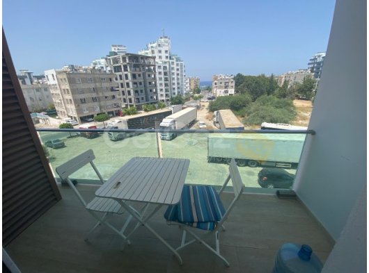 Girne Oscar otel bölgesinde satılık 2+1 daire