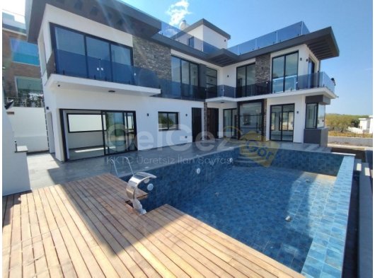 Girne Zeytinlik Bölgesinde 800 m2 İçersinde Muhteşem Konumda Dağ ve Deniz Manzarasına Sahip 4+1 Villamız Satılık