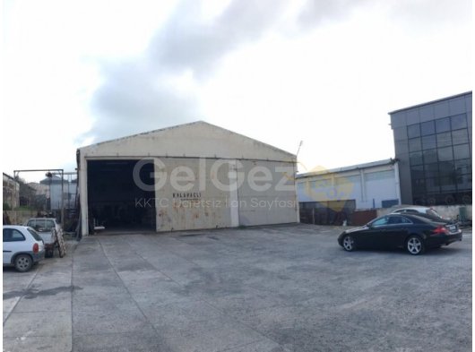 Lefkoşa Organize Sanayi Bölgesinde 1300 m2 Satılık Depo