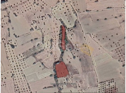 Büyükkonuk Bölgesinde Yüksek Konumda Manzaraya Sahip 5,5 Dönüm Tarla Satılık