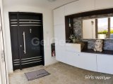 Lefkoşa Göçmenköy Bölgesinde 4 Yatak Odalı Full Eşyalı Bahçeli Villa Kiralık (Aylık Ödemeli)