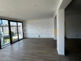 Girne Merkezde Satılık Dağ ve Deniz Manzaralı Penthouse