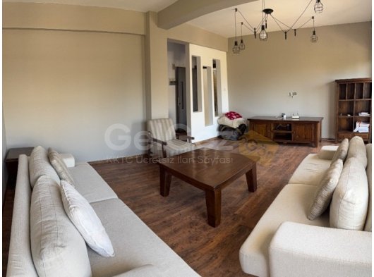 Lefkoşa Concorde Hotel Karşısı Yenikent’te Geniş Kiralık 4+1 Daire