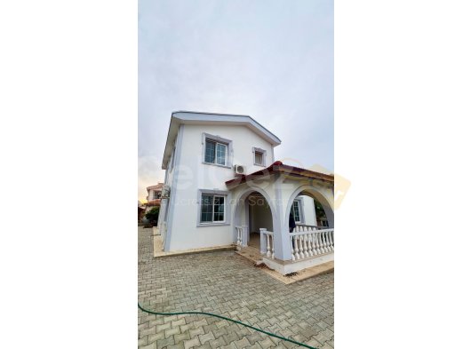 ESENTEPE'DE DAĞ VE DENİZ MANZARALI FIRSAT 3+1 SATILIK VİLLA