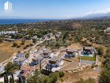 Girne Çatalköyde Ultra Lüx 3+1 ve 4+1 Seçenekli Satılık Villa