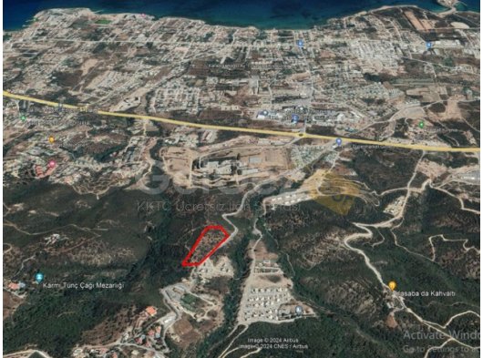 Girne Karmi Bölgesinde Eşsiz Manzaraya Sahip Satılık Arazi