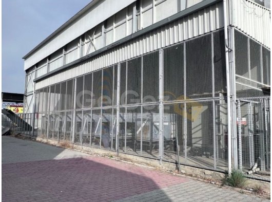 Lefkoşa Alayköy Sanayi Bölgesinde Satılık İş Merkezi