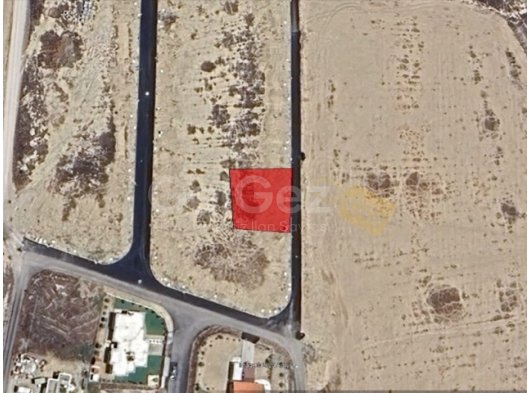 Lefkoşa Balıkesir Bölgesinde Erülkü Süpermarkete 5 dk Mesafede 522 m2 Arsa Satılık