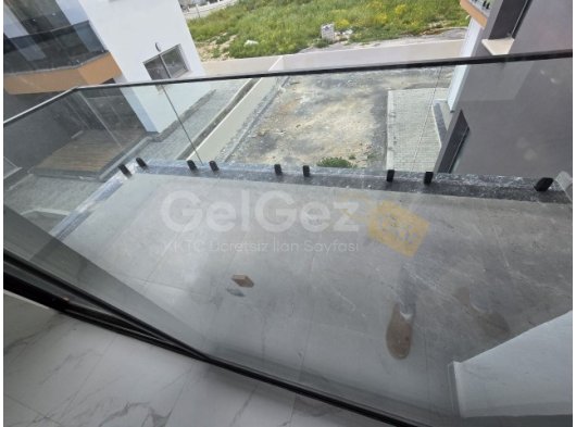 MUTLUYAKA'DA SATILIK 3+1 DUBLEKS VİLLA 280 M2 DOUBLE GARAJ 3 WC 2 BANYO