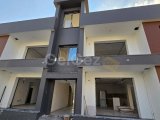 SATILIK 2+1, 2 KATTAN OLUŞAN DAİRE ZEMİN VE 1. KATLAR 78 M2 130,000 £