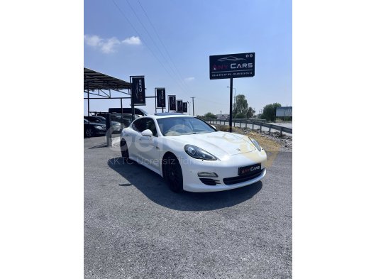 2012 Model Porsche Panamera