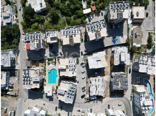 GİRNE ALSANCAK'DA MERKEZİ KONUMDA ''SEVİLYA'' SİTESİNDE SATILIK 2+1 DUPLEKS DAİRE