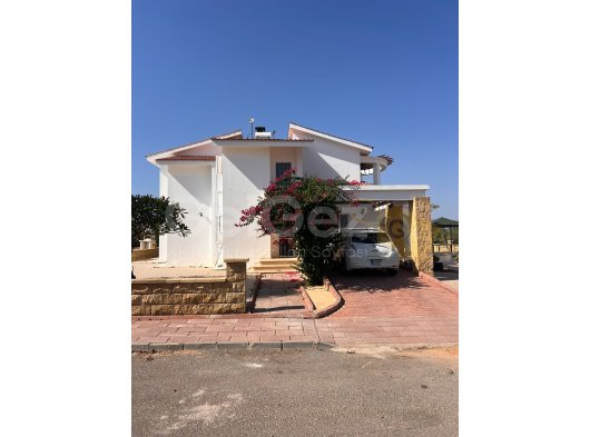 İSKELE BAHÇELER'DE SATILIK ÖZEL HAVUZLU VİLLA