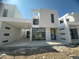 GİRNE ALSANCAK'TA MODERN İKİZ VİLLA