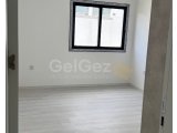 Lefkoşa Hamitköy de anayola çok yakın satılık 2+1.