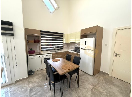 GİRNE ALSANCAK'DA MERKEZİ KONUMDA ''SEVİLYA'' SİTESİNDE SATILIK 2+1 DUPLEKS DAİRE