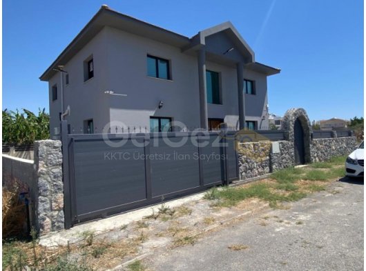 Lüks genişkonforlu 4+2 müstakil villa