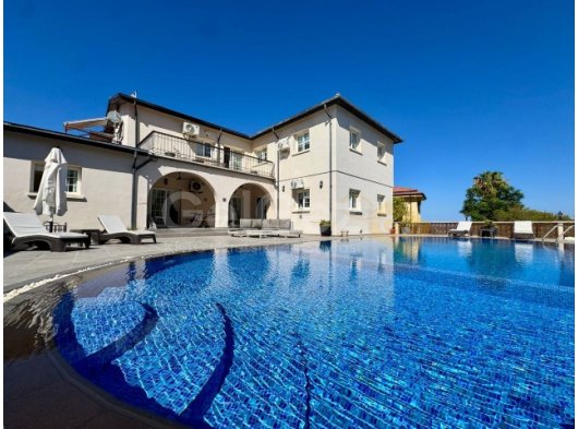 5 YATAK ODALI ÖZEL HAVUZLU MÜSTAKİL VİLLA