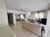 HAVUZLU SİTE İÇERİSİNDE EŞYALI DENİZ MANZARALI PENTHOUSE