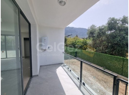 Zemin kat bahçeli yeni bitmiş 2 yatak odalı 2 banyolu daire