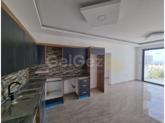 Yeni bitmiş lüks 2 yatak odalı 2 banyolu geniş daire