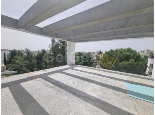 Teslime hazır! Şehir ve dağ manzaralı 2+1 penthouse