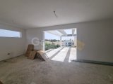 Teslime hazır! Şehir ve dağ manzaralı 2+1 penthouse