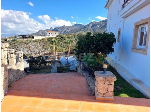 GİRNE BELLAPAİS'DE, TÜRK KOÇANLI FULL MANZARALI, BAHÇELİ, ÖZEL HAVUZLU, SATILIK, 4+1, MUHTEŞEM VİLLA!