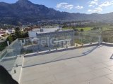 Girne Karşıyaka'da Havuzlu ve Doğa Manzaralı Ful Eşyalı Villa Kiralık!