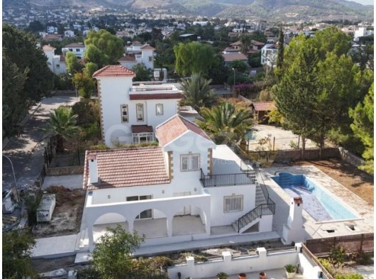 GİRNE KARŞIYAKA'DA FIRSAT P PEŞİN,48 AY VADELİ VİLLA