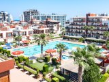 İskele Long Beach Royal Sun Sitesinde Satılık 1+1 Daire – Full Eşyalı, Vergileri Ödenmiş Fırsat!
