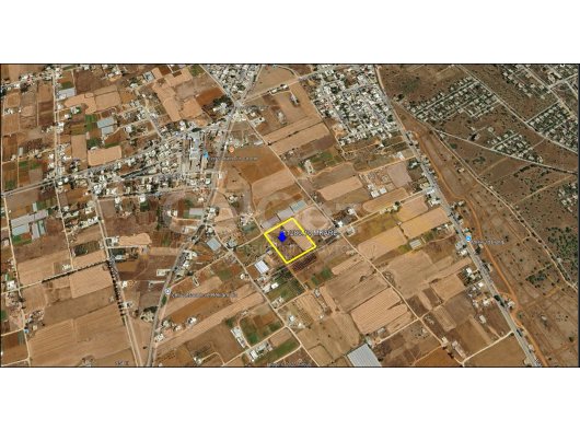 MAĞUSA AŞAĞIMARAŞ BÖLGESİ 3 KAT İZİNLİ SATILIK ARAZİ