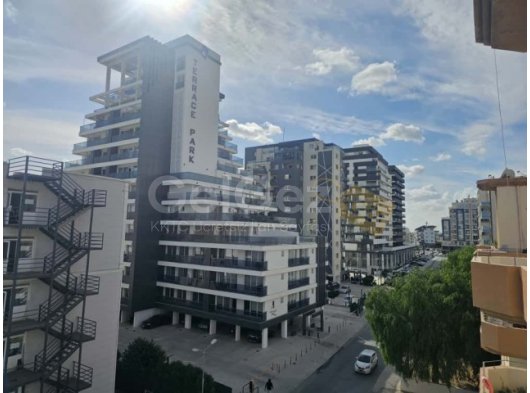 Mağusa Sakarya’da Geniş Oturumlu Satılık 3+1 Penthouse