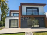 Yeniboğaziçinde Satılık 4+1 Özel Villa