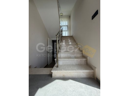 Gazimağusa yeniboğaziçi Bölgesinde Satılık Taşınmaya Hazır Eşyalı 3+1 Villa