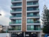 KAŞGAR COURT BÖLGESİNDE DENİZ VE ŞEHİR MANZARALI LUKS DAİRE