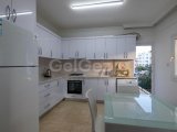 Girne Merkez'de Elite Aile Apartmanında Satılık Geniş 3+1