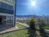 Girne Alsancak'ta Satılık 3+1 İkiz Villa / Dağ ve Doğa Manzaralı