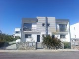 Girne Alsancak'ta Satılık 3+1 İkiz Villa / Dağ ve Doğa Manzaralı